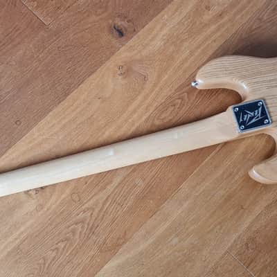 Peavey T-40 with Maple Fretboard 1979 - Natural image 8