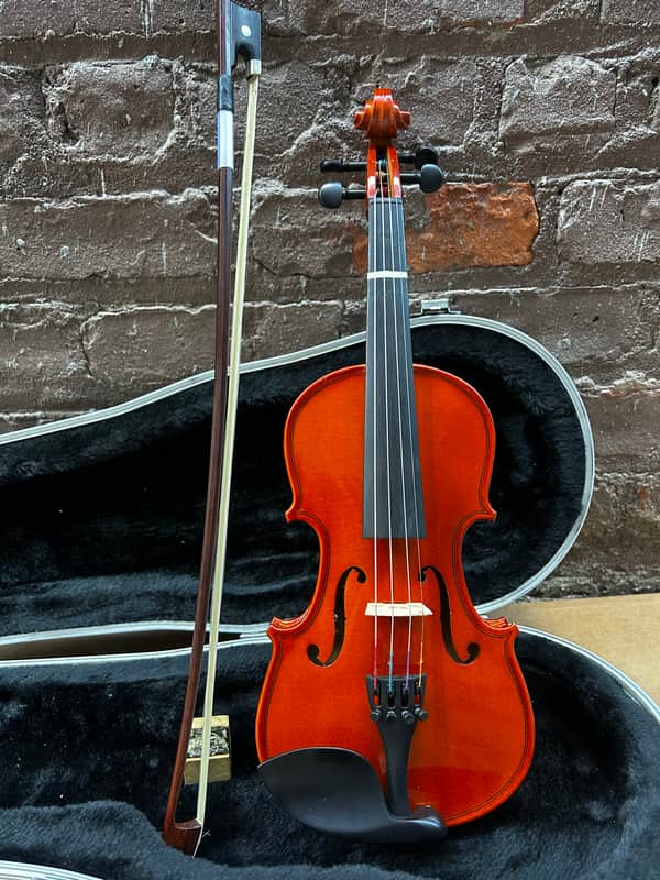 Franz Hoffman Amadeus 1/8 Size Violin Outfit – Includes Bow, Case & Rosin image 1