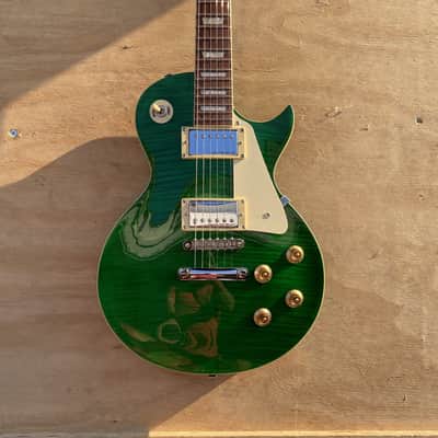 IVY ILS-300 EGR Les Paul Solid-Body Electric Guitar, Emerald Green image 1