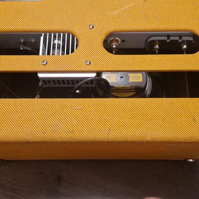 Fender Blues Deluxe Reissue 2-Channel 40-Watt 1x12" Guitar Combo 2005 - Present - Tweed image 9