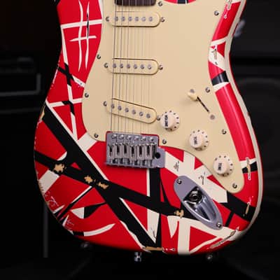Dhatarattha SSS Strat-Style – Red Stripe Nitro Relic image 4