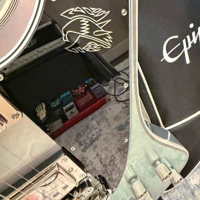 Epiphone Futura Firebird Custom 2025 - Present - Quicksilver Shift image 3