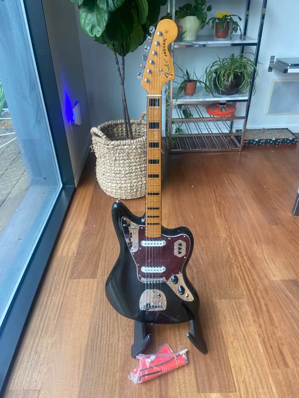 2025 Fender Vintera II '70s Jaguar *Mint*