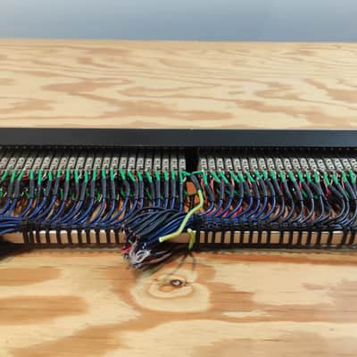 Switchcraft TTP96ASFNX 96 way (2x48) Bantam Patchbay + Cables image 2