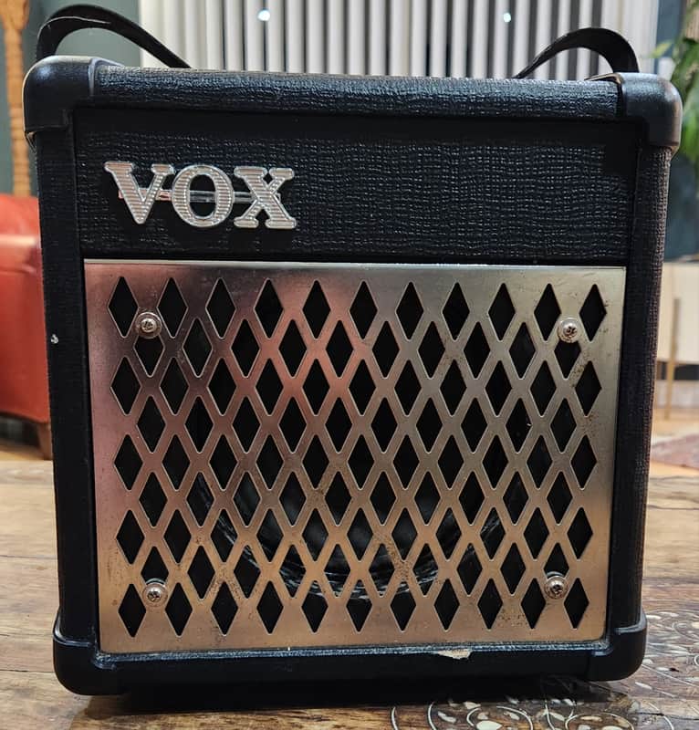 Vox DA-5 Busker Modelling Amplifier 2005-2009 image 1