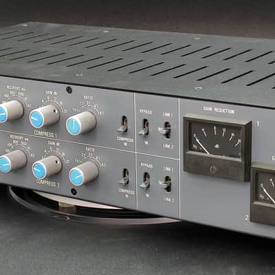 Neve 33609 early Stereo Compressor/Limiter AKA “Metal Knobs” Original SUPERB! image 3