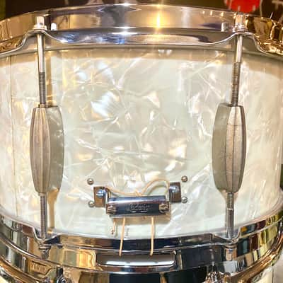Slingerland Gene Krupa Radio King 6.5x14"  8-Lug 3-Ply Maple Shell Snare Drum 3-Pt Strainer 1940s White Marine Pearl image 4