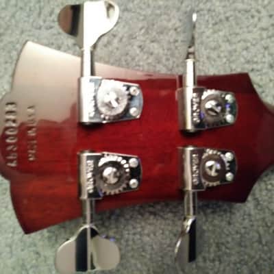 Guild  B30E image 3