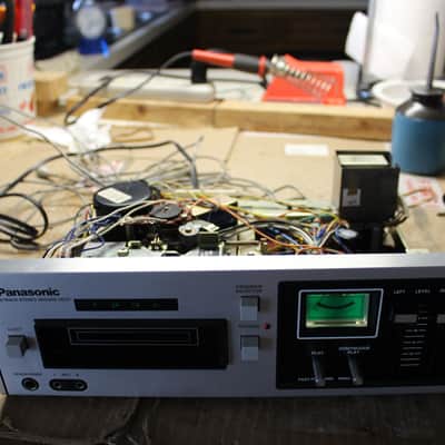 Restored Panasonic  RS-805US 8 track player (9) image 19