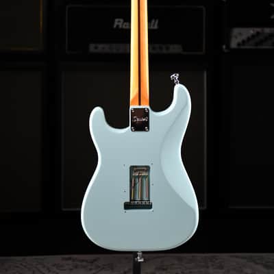 Upgraded Squier Classic Vibe ’70s Stratocaster – Sonic Blue Sweetwater Exclusive image 9
