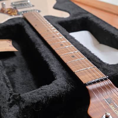 Ernie Ball Music Man James Valentine Signature HT image 3