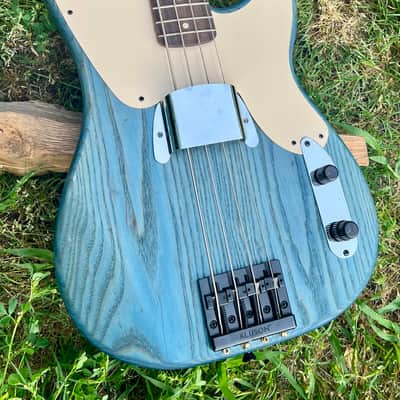 TW Basses Royal 54 Precision Bass 2020’s - Blue/Coral Blue Ash image 5