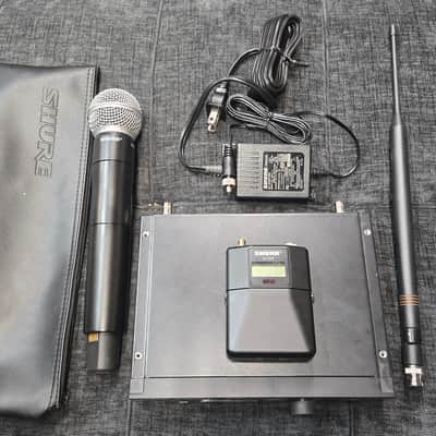 Shure ULXD4 Whole system image 1
