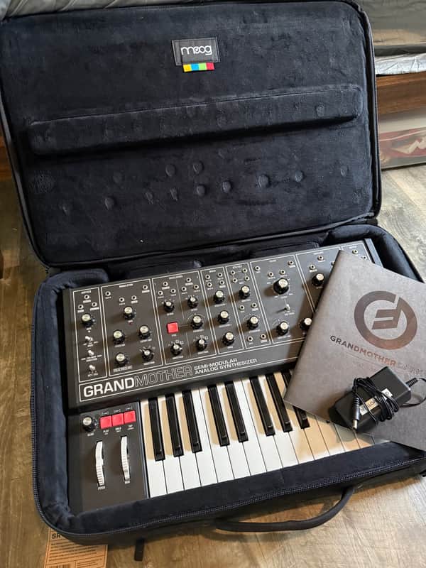 Moog Grandmother Dark 32-Key Semi-Modular Analog Synthesizer