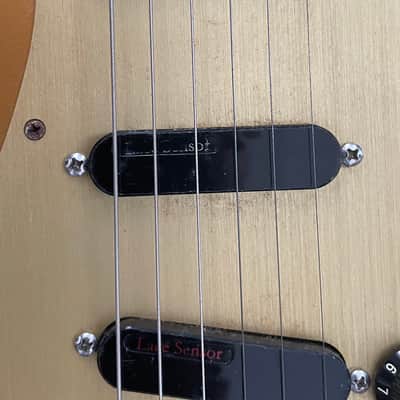 Fender Stratocaster 2003 Gold image 2