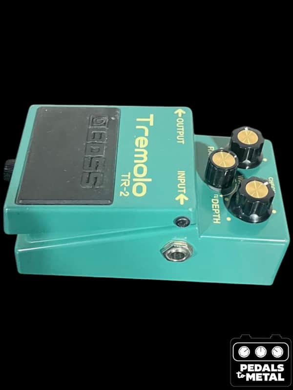 Boss TR-2 Tremolo (Silver Label) 1997 - Present - Green - X17645