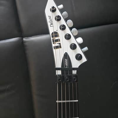 ESP LTD M-1000 2025 - Snow White image 4