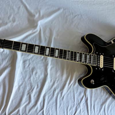 Hagstrom TREVIDLX-BLK Tremar Viking Deluxe Semi-Hollow with Tremolo 2010s - Gloss Black image 3