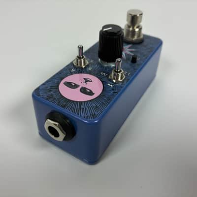 Old Blood Noise Endeavors Expression Ramper V2 - Darklight Blueberry - Excellent Condition with Box image 9