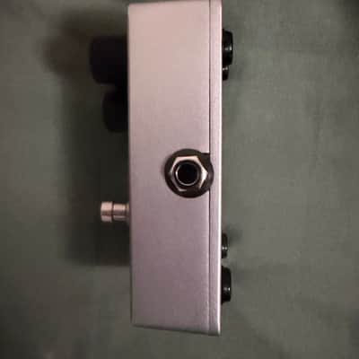 Electro-Harmonix / JHS Nano Lizard Queen Octave Fuzz 2023 - Present - Silver / Green image 5