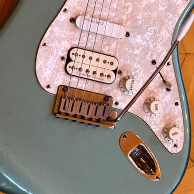 2001 Fender USA Lone Star American HSS Stratocaster Electric Guitar Ocean Turquoise Fender Padded case image 7