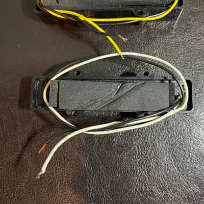Squier Jazz Bass Pickups 2005 - Black image 3