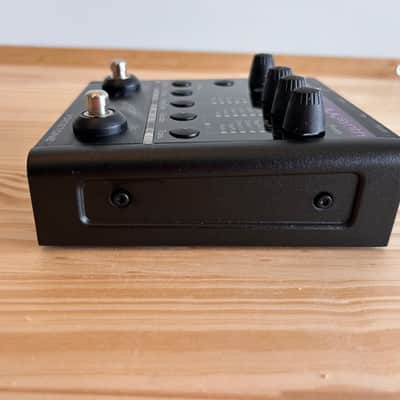 TC Helicon VoiceTone Synth in Original box with support CD, cable and Original Power Supply in Excellent Condition image 5
