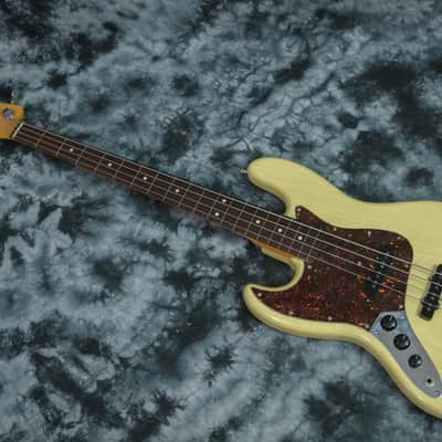 Fender Custom Shop Jazz Bass Fretless Swamp Ash Body Left Handed Made in Japan image 11