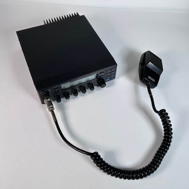 Vintage Emperor TS-5010 10-Meter Mobile Amateur Radio Transceiver
