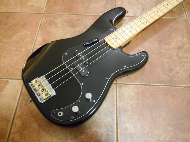 Epiphone by Gibson Accu Bass. P-Bass. Black. Maple Neck. | Reverb
