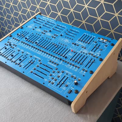 Behringer 2600 Blue Marvin, Gray Meanie - MDF Dual Angle 8U Stand image 4