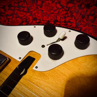 1963 Airline H-46 Stratotone Sunburst image 13