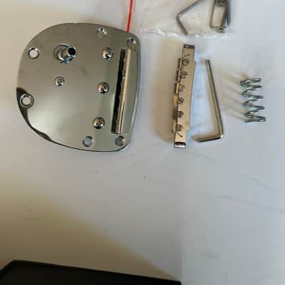 Fender Squier J Mascis Jazzmaster vibrato, & Bridge image 1