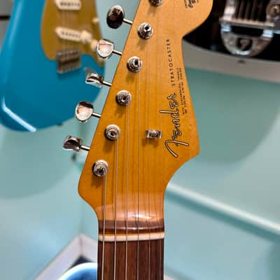 Fender Vintera III Early '60s Stratocaster, Rosewood Fingerboard, Sonic Blue 2026 image 7
