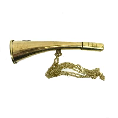 The Ventiano Small Brass Hunting Bugle Horn with Chain - Tune to D image 2