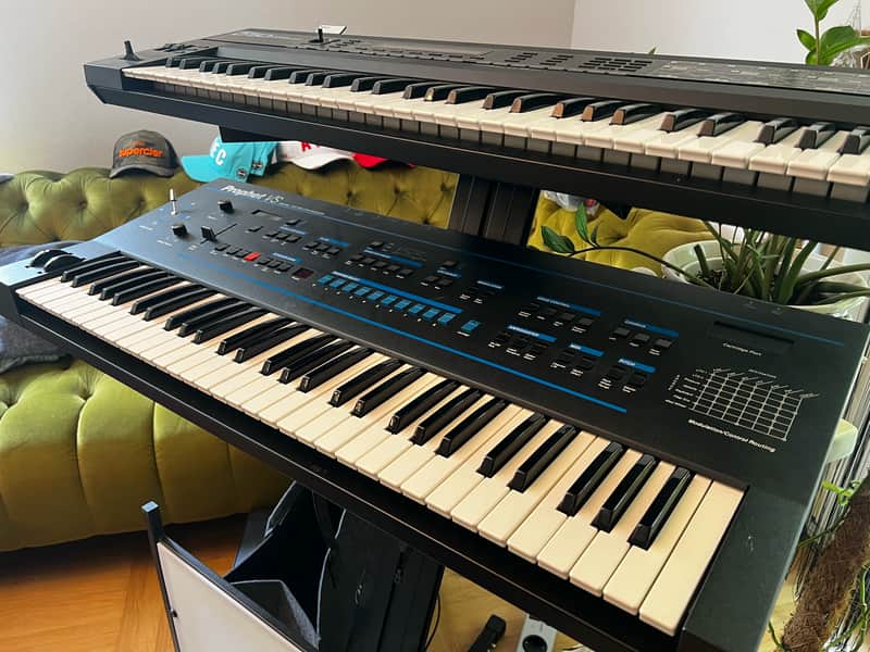 Sequential Prophet VS 61-Key 8-Voice Polyphonic Synthesizer