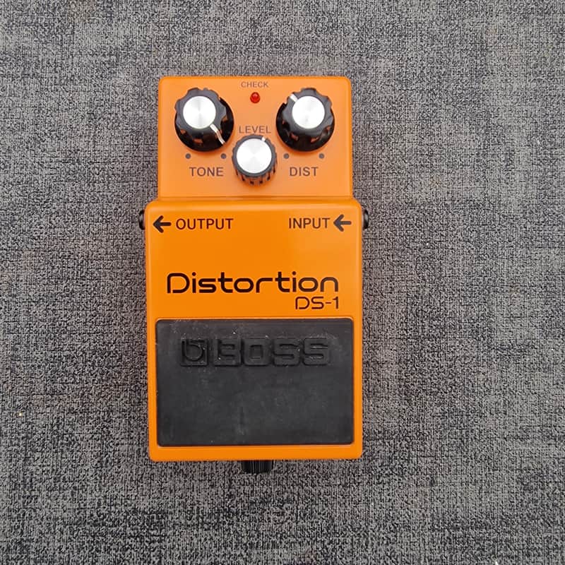 Boss DS-1 Distortion (Silver Label)