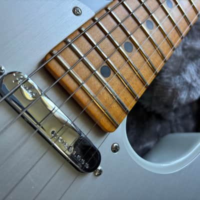 Fender American Ultra II Telecaster MN 2024 - Avalanche image 5