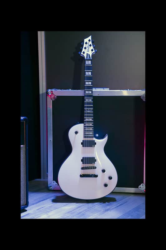 Washburn PXL20EWH Parallaxe PXL Single Cutaway Electric Guitar