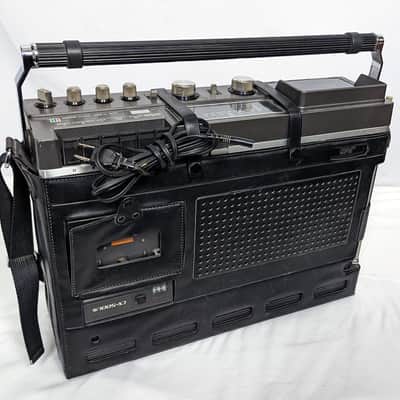 Vintage JVC CX-500US Portable TV AM/FM Cassette Player/Recorder Combo - Tested & Working image 25