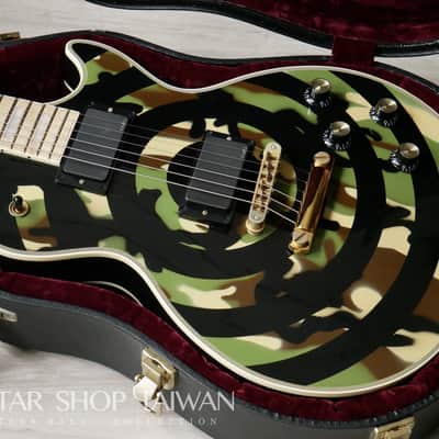 2004 Gibson Custom Shop Zakk Wylde Bullseye Camo Les Paul Custom with Signed image 2
