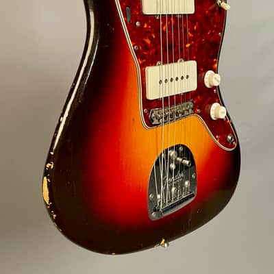 Fender Jazzmaster 1961 3-Color Sunburst image 3