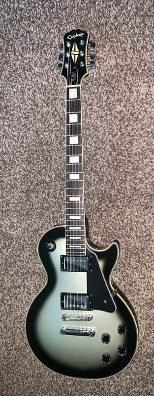 Epiphone Les Paul Custom silverburst electric guitar ohsc image 1