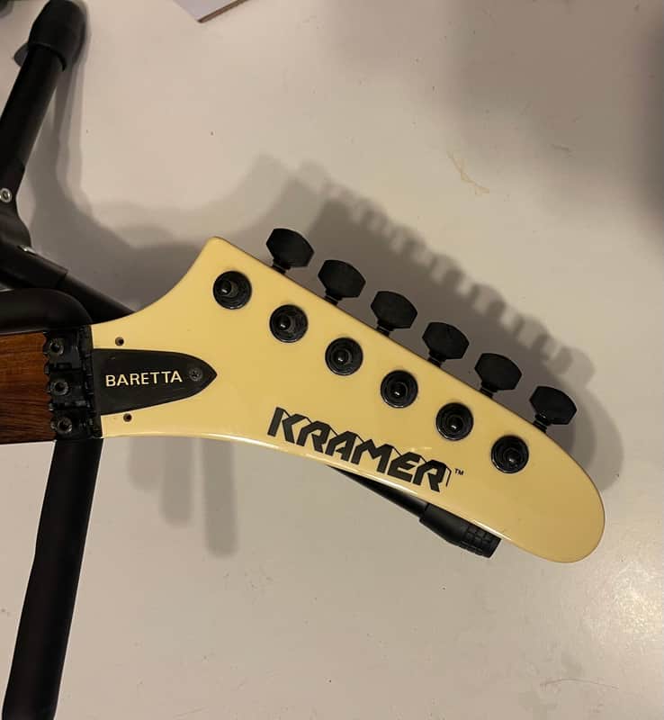 Kramer  Baretta Neck 80s - Cream image 1