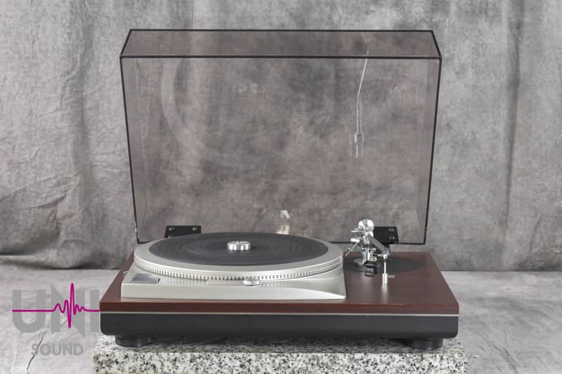 Technics SP-25/SH-15B2 Direct Drive Turntable in Very Good Condition