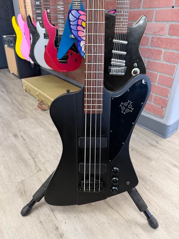 Epiphone Goth Thunderbird IV
