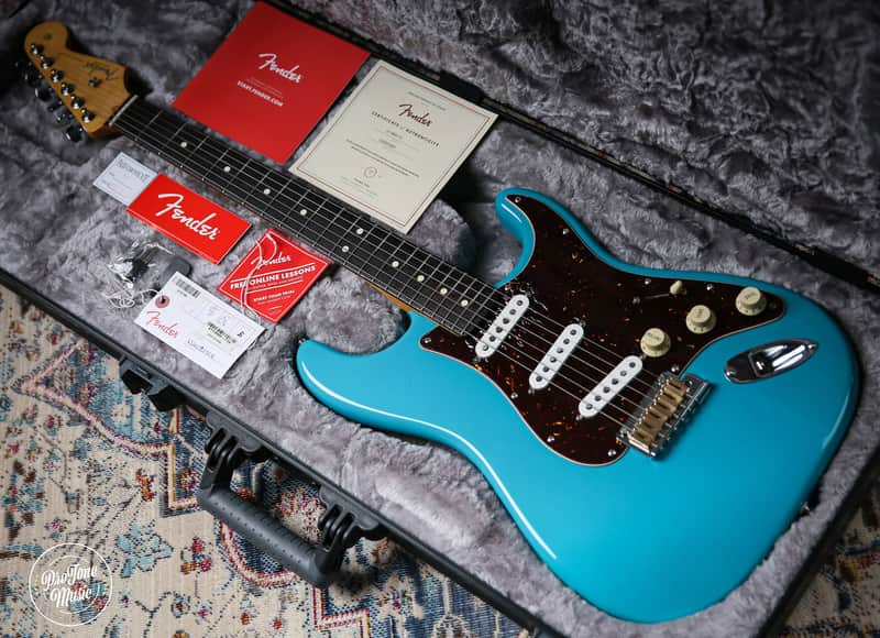 Fender American Professional II Stratocaster Miami Blue