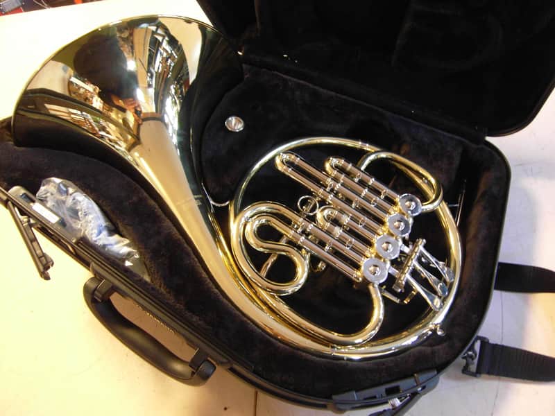 sehr gutes Waldhorn Yamaha  YHR-322II mit Koffer für Schüler image 1