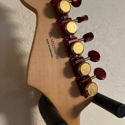 Fender FSR Player II Stratocaster HSS 2025 - Present - Candy Red Burst image 9