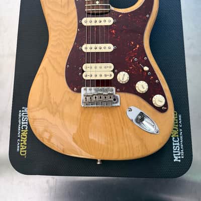 Fender American Special Stratocaster HSS with Rosewood Fretboard 2010 - 2018 - Black image 2